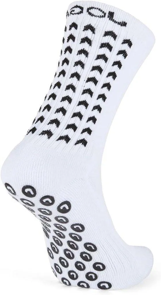 Chaussettes de football antidérapantes : finis les pieds qui glissent !