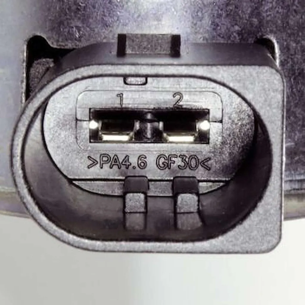 Régulateur de pression de carburant pour DB C 2.2 CDi modèle 2008