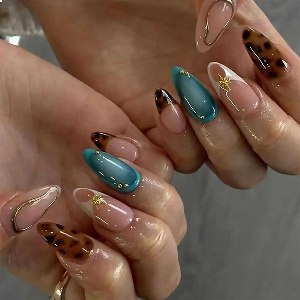 24 Unghie Mandorla Pressate Leopardo Oro Blu | Manicure Luxury Home