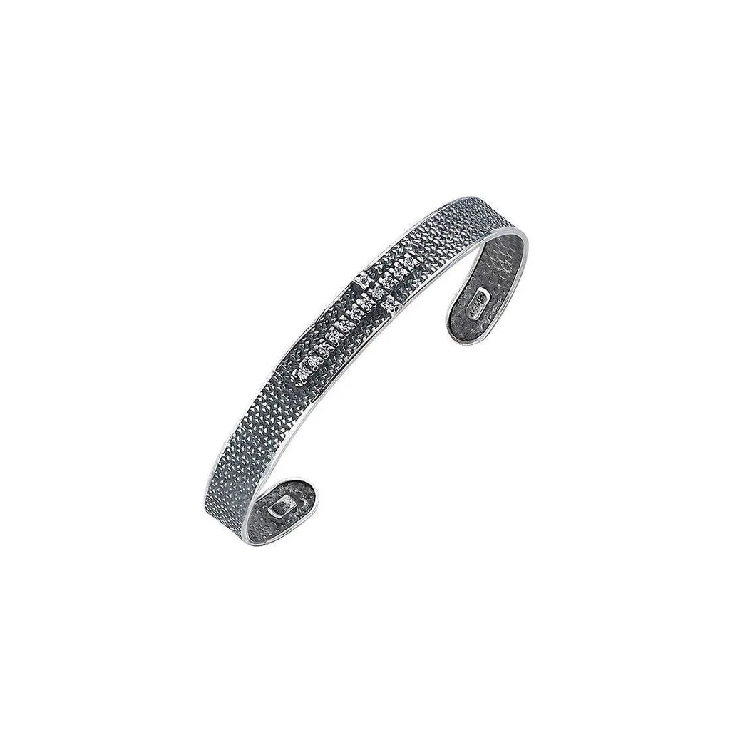Bracciale Amen con Croci: Simbolo di Fede ed Eleganza Femminile