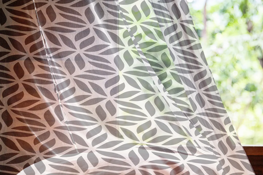 ABAKUHAUS Arazzo astratto, Continuazione Illustrazione di fiori monotoni elaborati ispirati a pennellate, Arazzo in raso setoso per soggiorno e camera da letto, 210 cm x 274 cm, guscio d'uovo e grigio scuro - 4