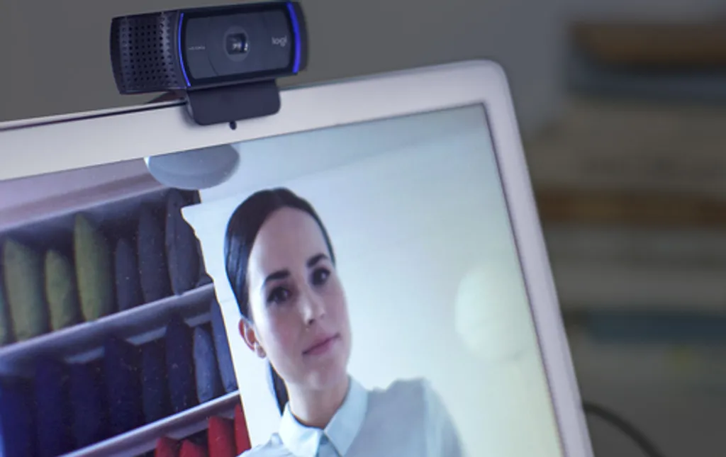 Logitech C920 HD Pro Webcam : Fini les Images Floues en Visioconférence - 13