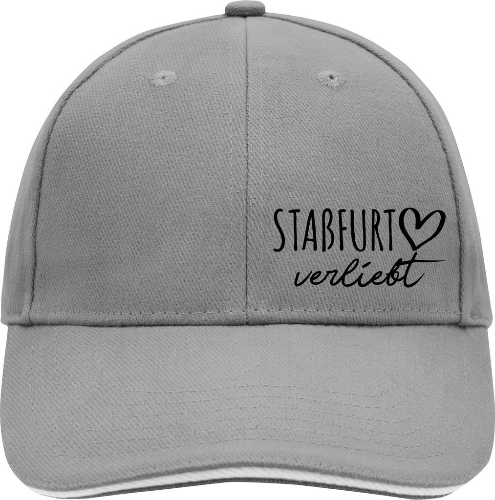 Huuraa Cappy Mütze Staßfurt verliebt Dark Grey/White Baumwolle 6-Panel Kappe Geschenkidee