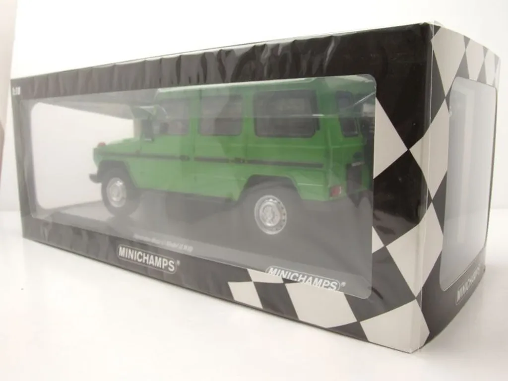 Mercedes-Benz Classe G Modèle Long 1980 Minichamps 1:18 en Métal Argent - 9