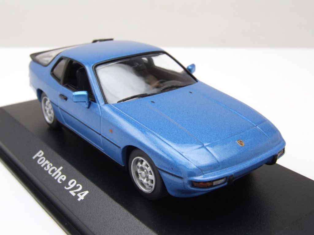 Maxichamps 940062122 Porsche 924 1976 blau metallic 1:43 Produktbild 8