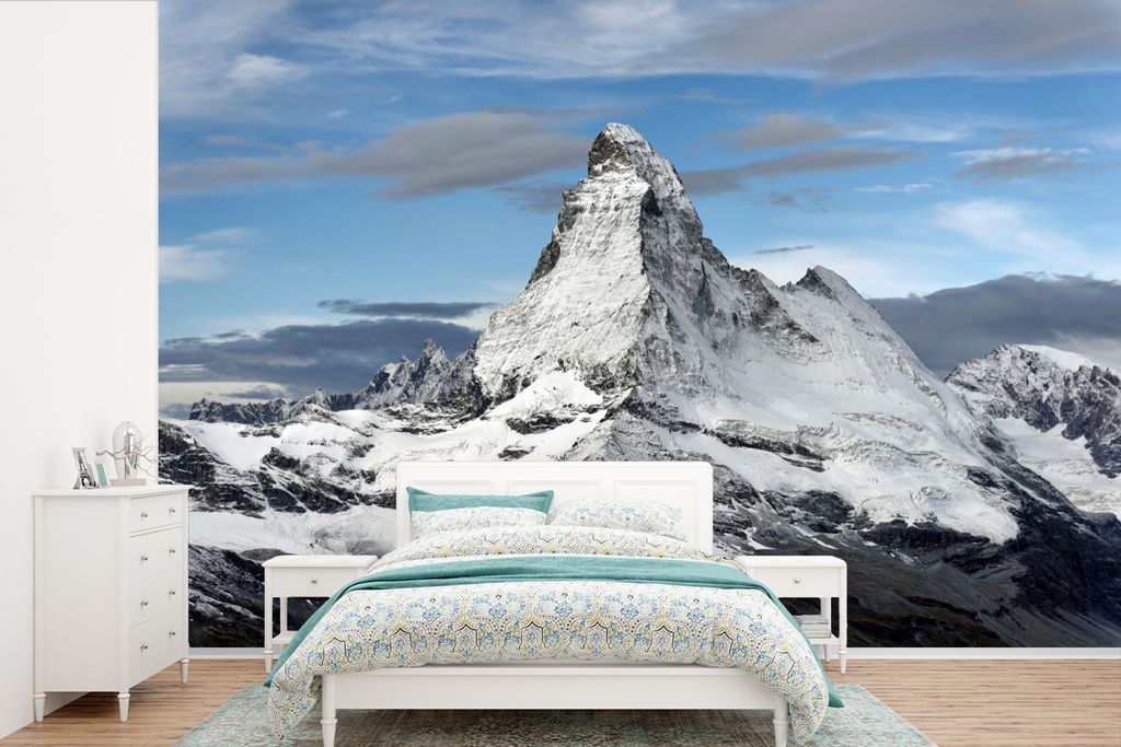 MuchoWow Fototapete für Wohnzimmer oder Schlafzimmer Wandtapete Vinyl Motivtapete Wolken über dem Matterhorn in der Schweiz - 600x400 cm - Viny...
