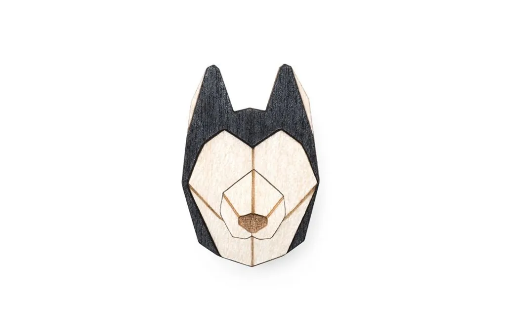 Spilla in Legno Husky BeWooden Grigio - Design Scandinavo per Outfit Unisex