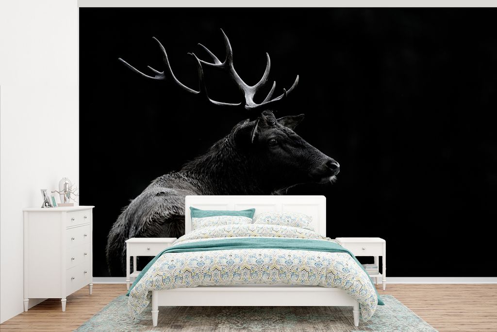 MuchoWow Fototapete für Wohnzimmer oder Schlafzimmer Wandtapete Vinyl Motivtapete Hirsch - Schwarz - Weiß - Geweih - 345x220 cm - Wohnzimmertapete