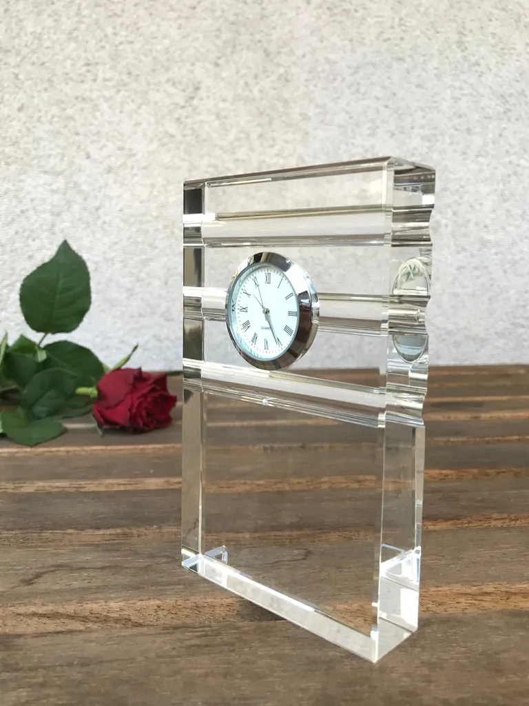 Horloge personnalisée de bureau en verre décorée d'un cheval cristal - 4