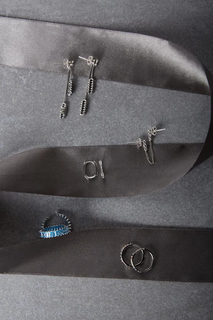 Orecchini Swarovski Matrix Blu 5659037: Guida all'Acquisto e Caratteristiche - 9