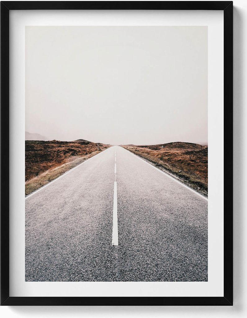 Leere gerade Asphaltstraße– Wandbild mit Rahmen – Gerahmtes Bild – Wanddekoration – 60x80 cm – Schwarz Rahmen