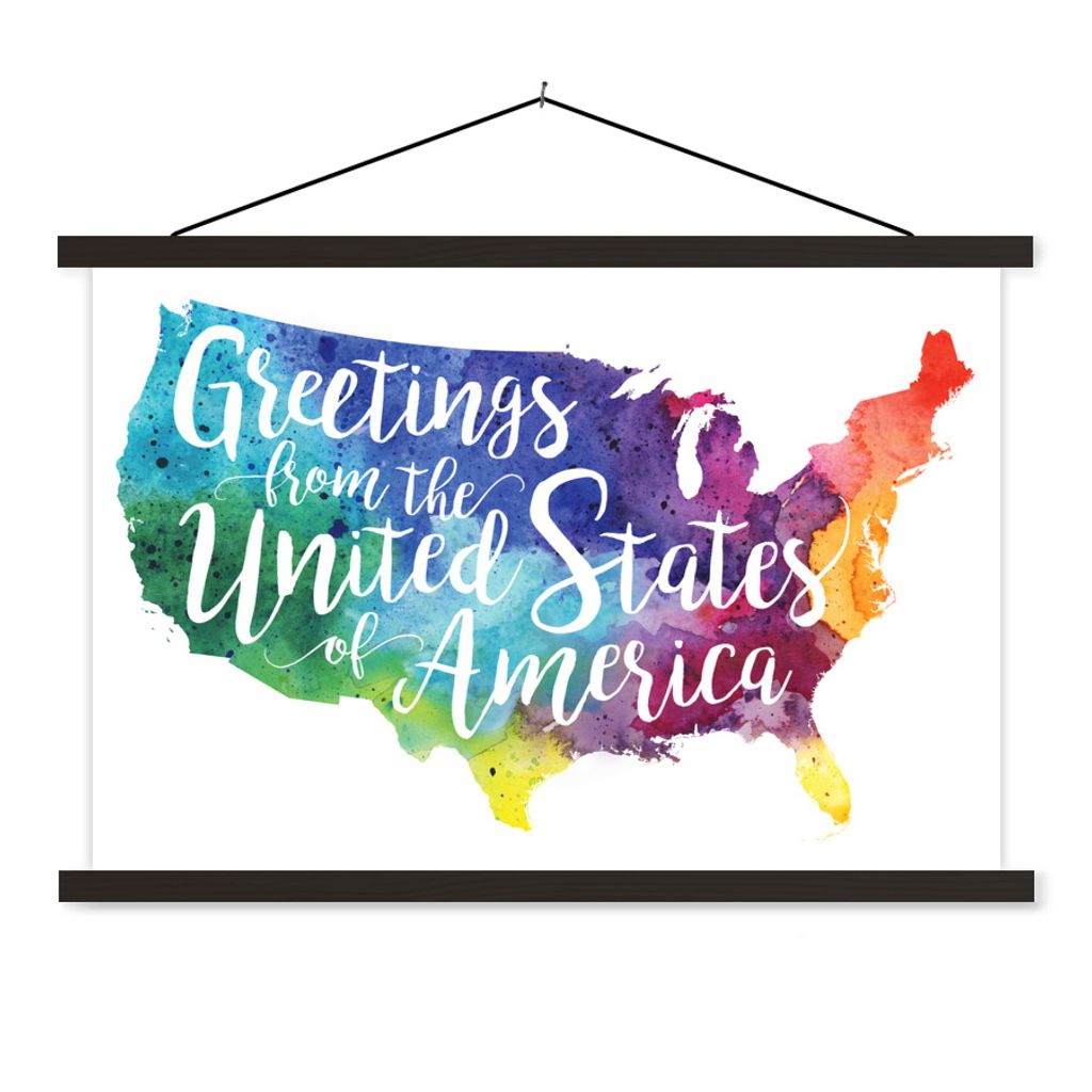 MuchoWow Textilposter Bunte Karte USA mit Zitat 90x60 cm mit schwarzem Rahmen - Aufhängungssatz