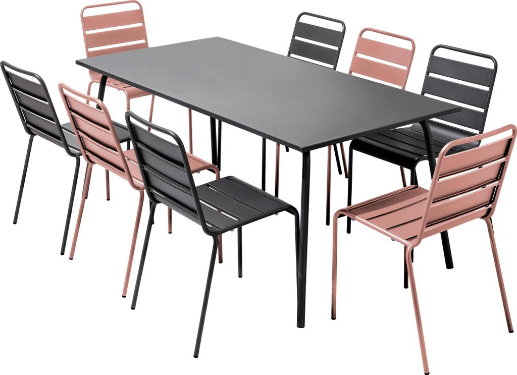 Anthrazitgraues Tischset und 8 verschiedene Stühle in Rosa - Oviala Palavas