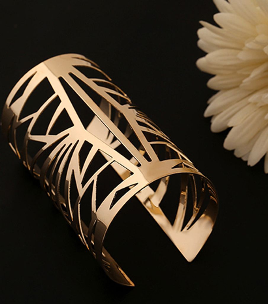 Neue Mode Golden Hohl Gemusterte Armreif Öffnung Manschette Barcelet Schmuck Geschenk