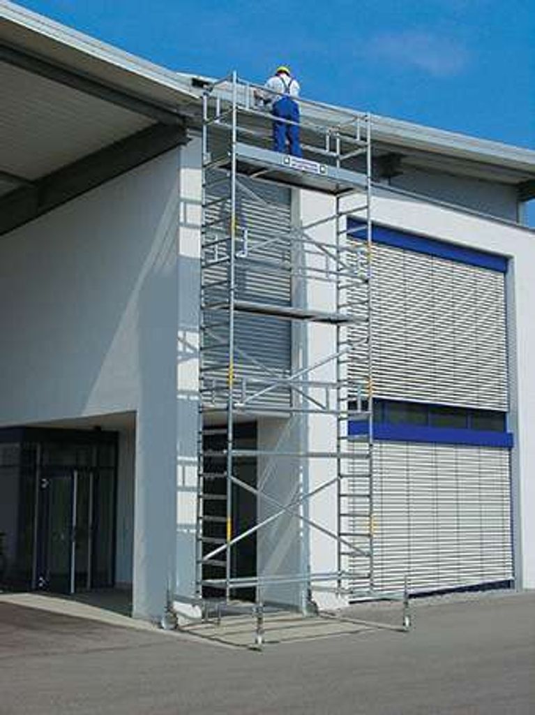Günzburger Steigtechnik Rollgerüst 0,75 x 2,45 m mit Ausleger Plattformhöhe 8,35 m - 155846