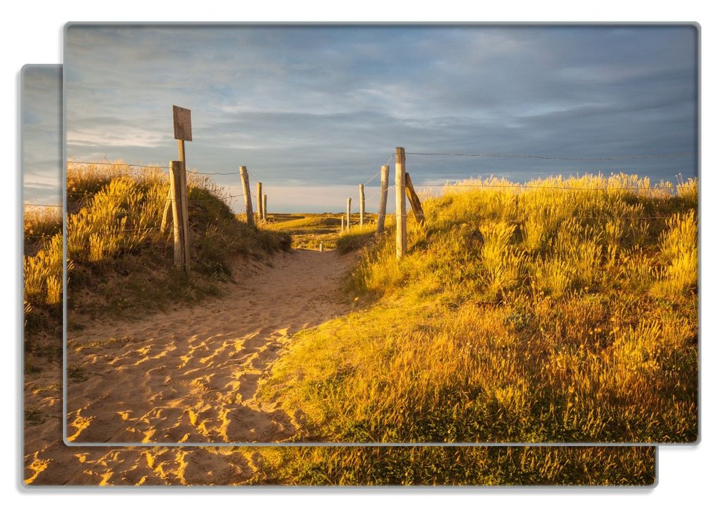 Wallario Frühstücksbrettchen 2er Set aus Glas, je 20 x 30 cm, mit rutschfesten Füßen, Motiv Düne am Strand bei Sonnenuntergang in Frankreich