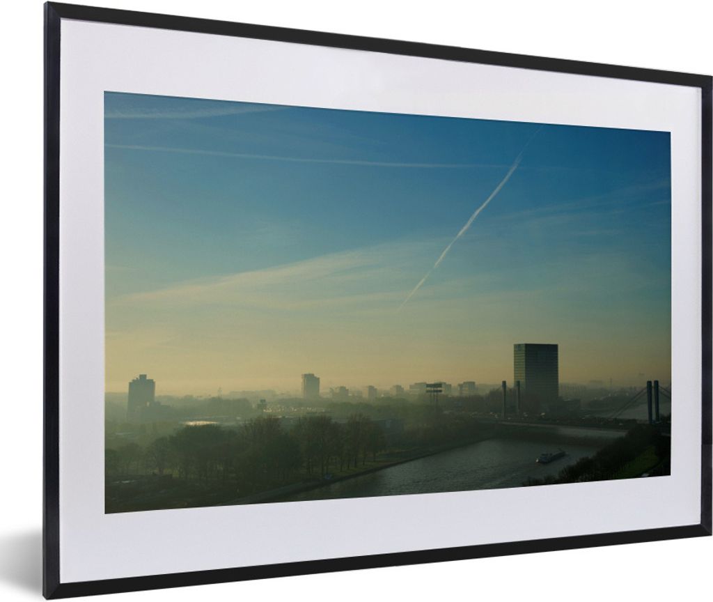 MuchoWow Gerahmtes Poster Utrecht - Nebel - Luft 60x40 cm - Poster mit Schwarzem Bilderrahmen Wandposter Rahmen Foto Bilder - Schlafzimmer - Plak...