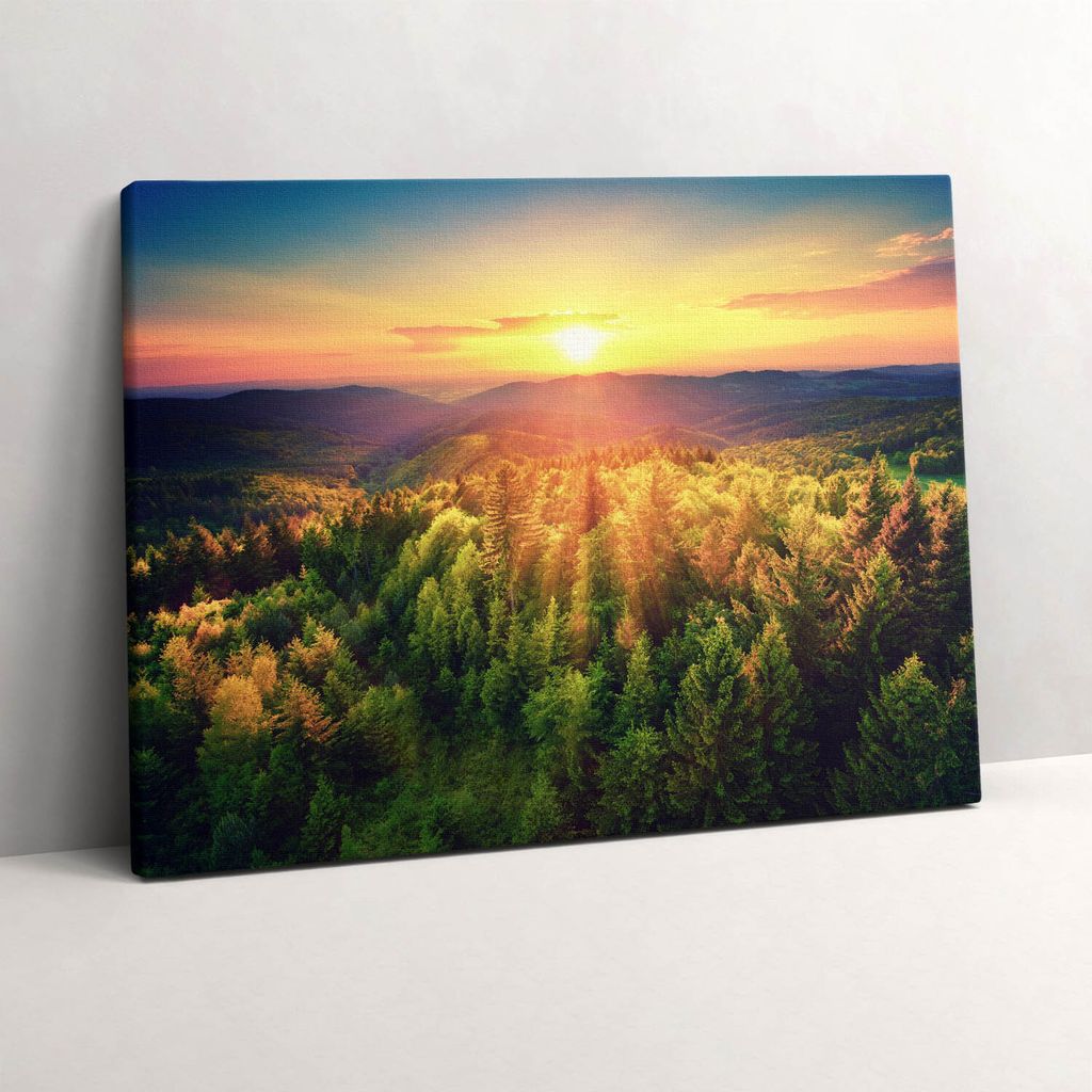 Sonnenuntergang über den Waldhügeln – Leinwandbild Wandbild – 80x60 cm – Leinwandbilder – Wandbilder – Schlafzimmer – Flur