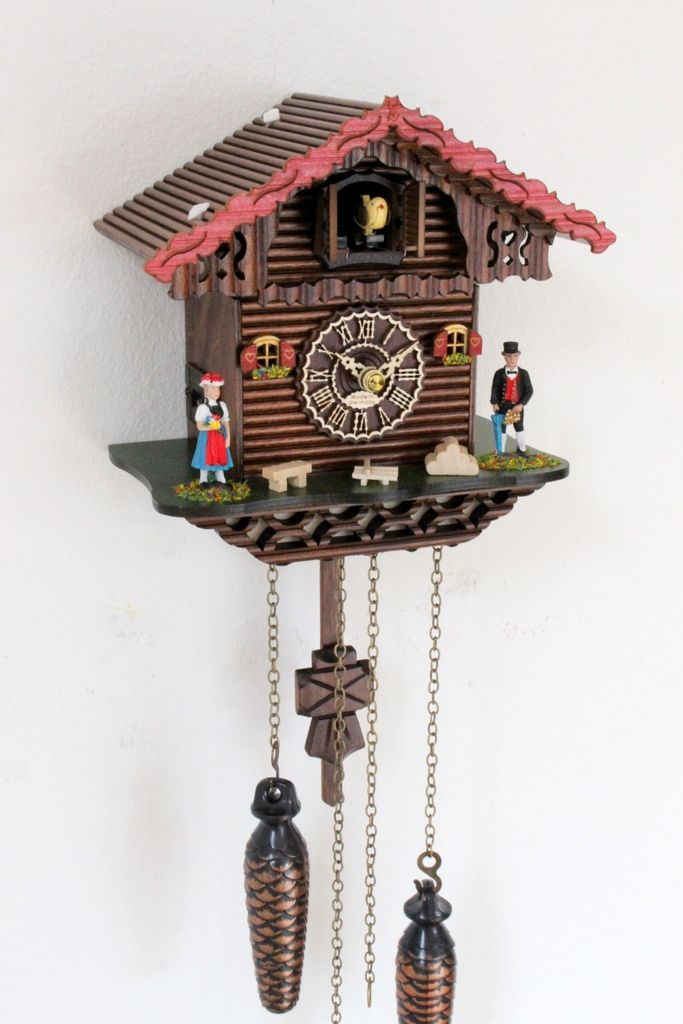 Kuckucksuhr aus dem Schwarzwald  Schwarzwaldhaus Quarz Uhr Produktbild 3