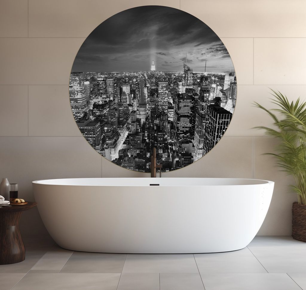 Wallario wasserfestes Poster selbstklebend 120 x 120 cm, New York bei Nacht - Panoramablick über die Stadt - schwarzweiß, Badezimmerposter Spritz...