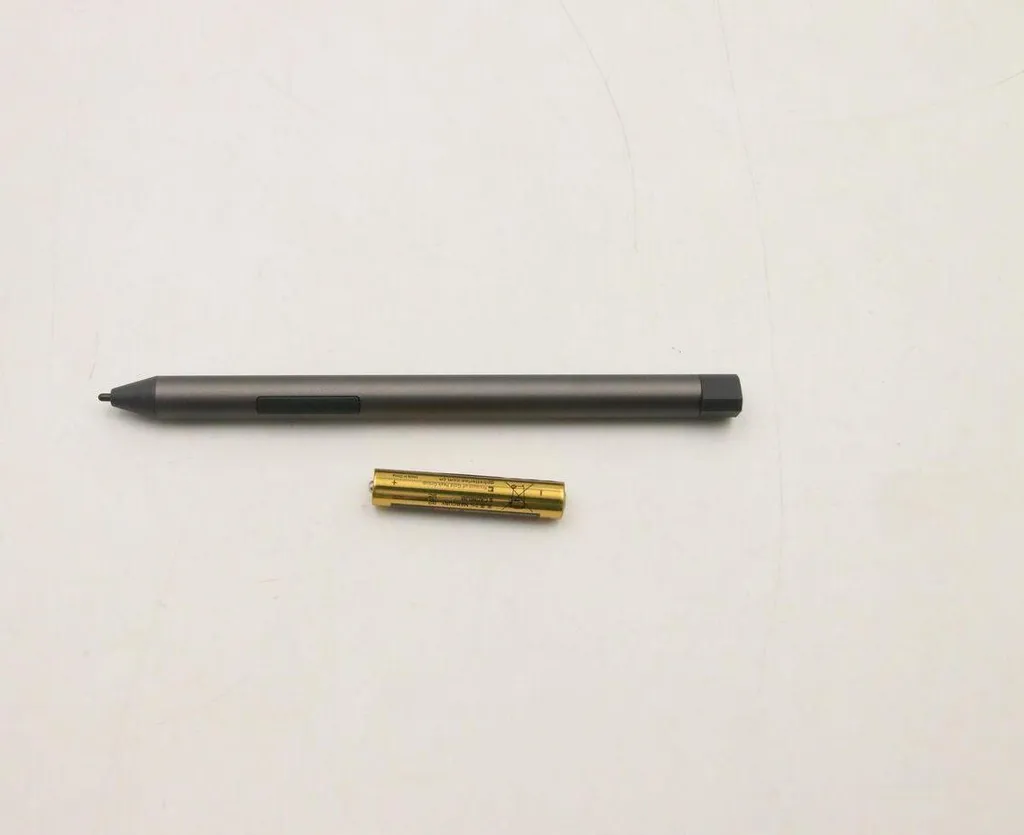 Stylo numérique Lenovo anti-traces pour corriger et annoter vos fichiers