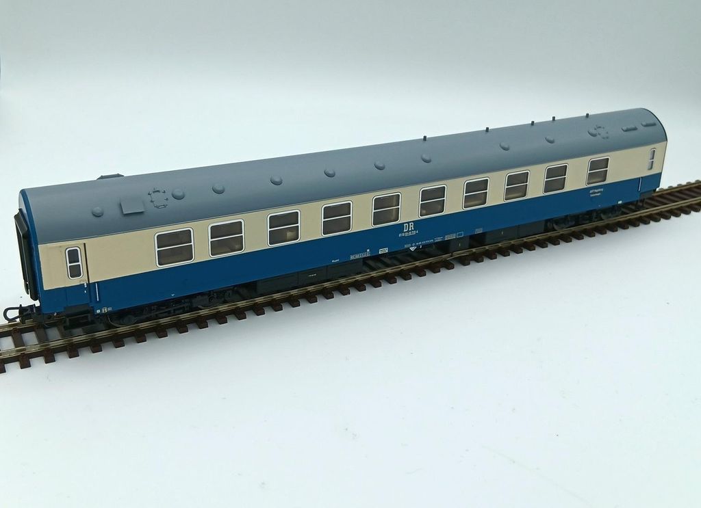 TILLIG Funkmesswagen ASFP Magdeburg der DR Ep.V 75008 Spur H0