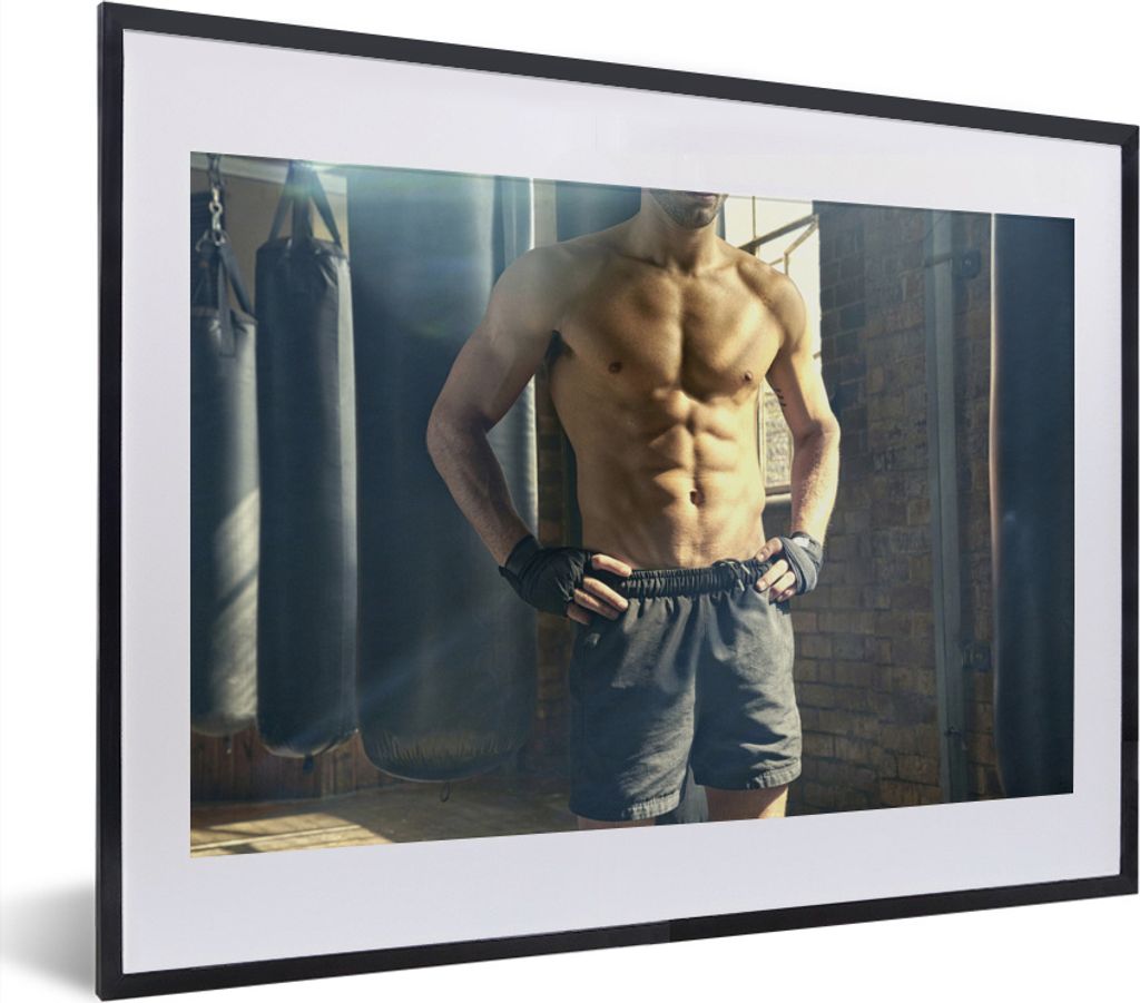 MuchoWow® MuchoWow® Gerahmtes Poster Foto eines muskulösen Produktbild 
