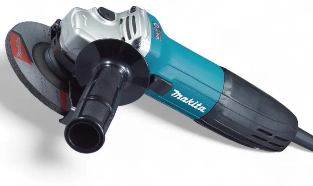 Meuleuse Makita GA4530R - Finissez vos travaux sans fatigue avec 720W 115mm