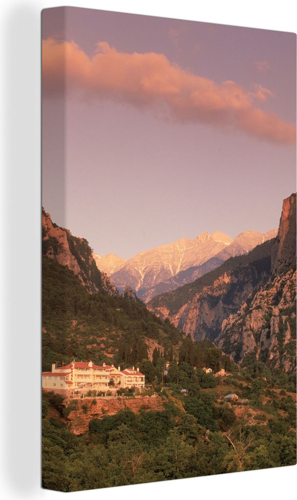 OneMillionCanvasses - Leinwandbilder - 90x140 cm, Griechischer Berg Olymp mit einem Hotel im Vordergrund, Wandbilder Kunstdruck Wanddekoration - ...