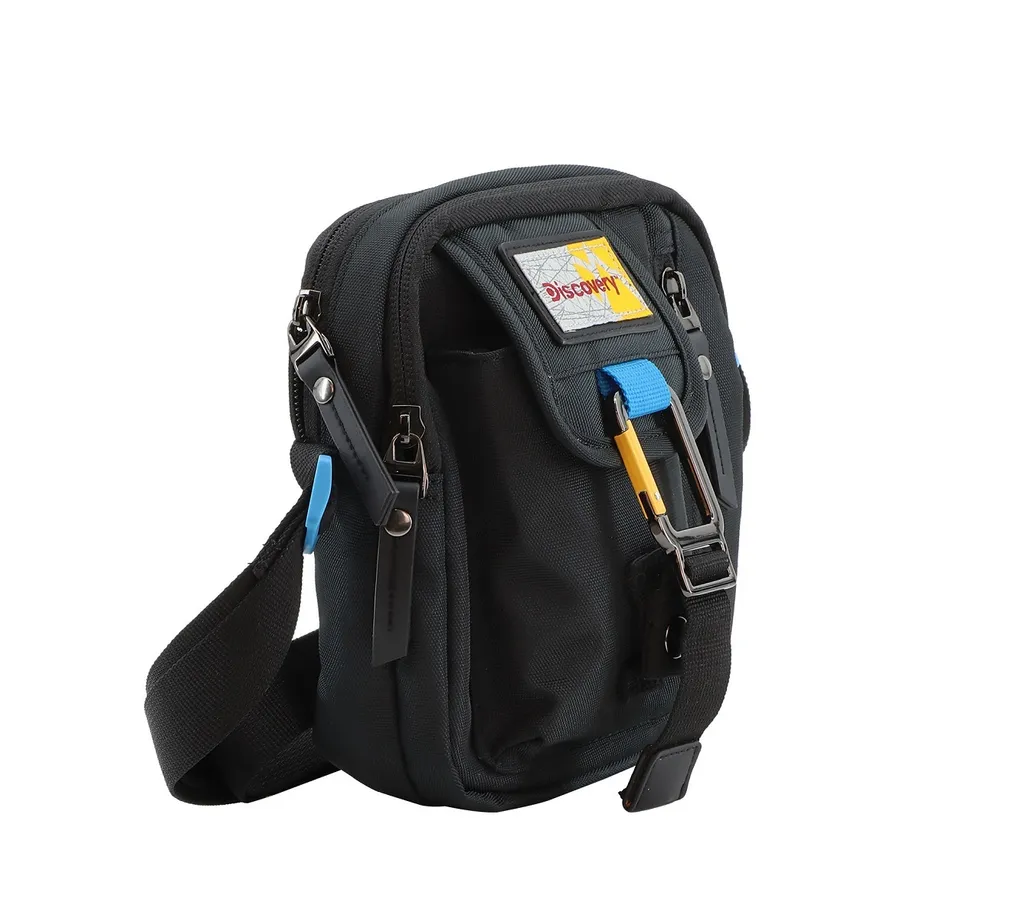 Look e Funzionalità: La Nuova Borsa Discovery D0071306 - 6
