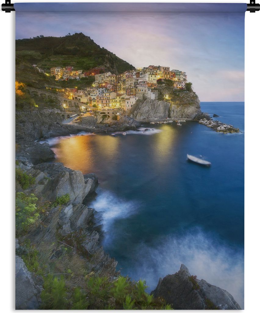 MuchoWow Wandteppich Wandbehang Cinque Terre am Abend und beleuchtet von den gelben Lichtern 90x120 cm Tapisserie Dekoration Wandtuch - Wanddeko