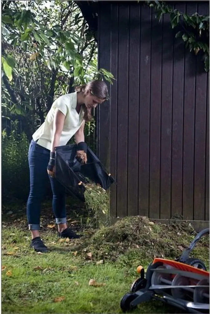 Fiskars StaySharp Max Grass Catcher 113883 | Design e Pulizia - 4