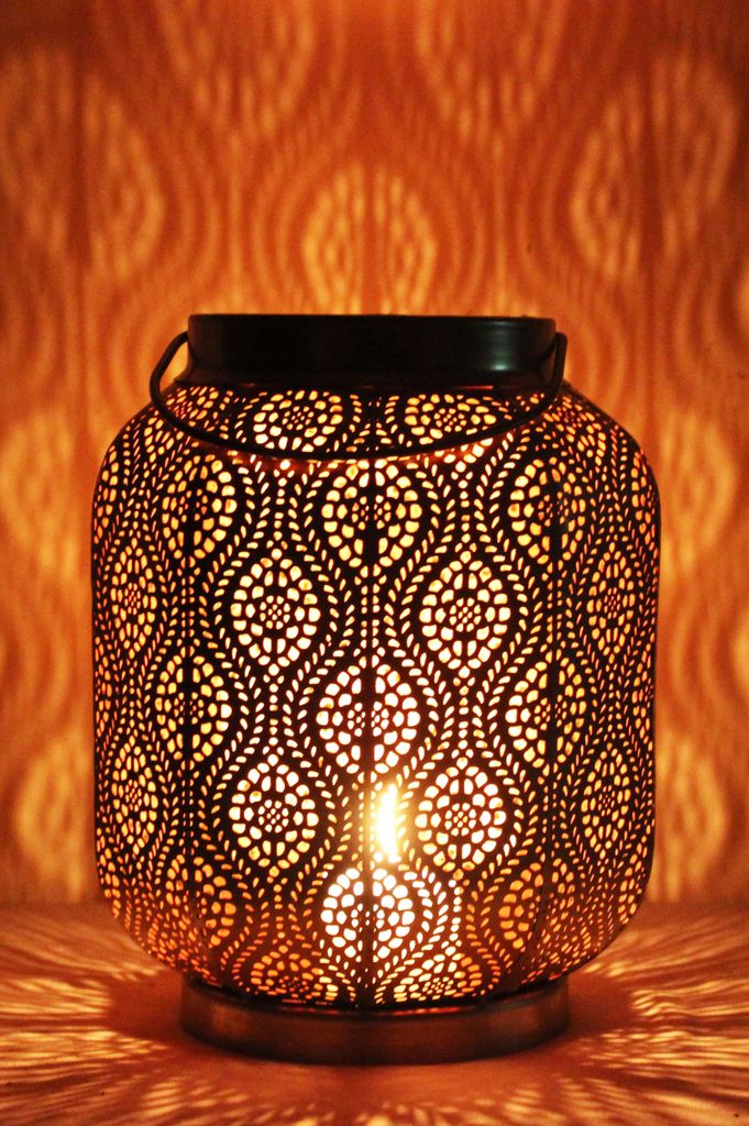 Orientalische Laterne aus Metall Baghira Gold 26cm | orientalisches Marokkanisches Windlicht Gartenwindlicht | Marokkanische Metalllaterne für dra...