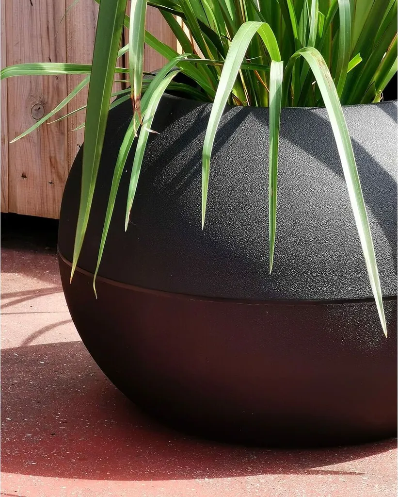 Pot de fleurs sphérique noir D50 Riviera - Résistant UV et Intempéries