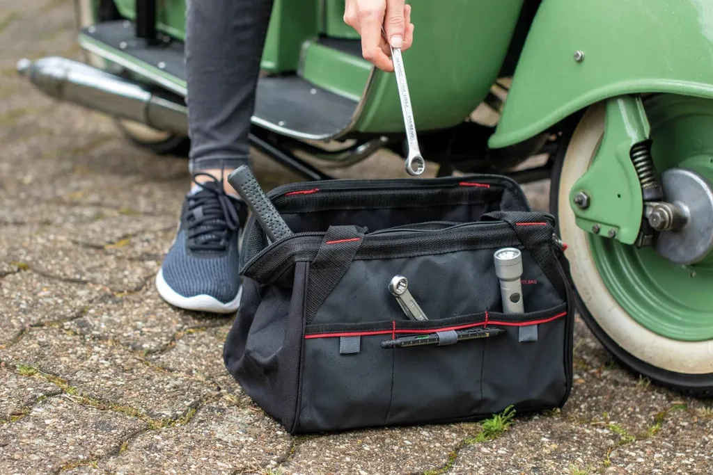 Troika Werkzeugtasche Tool Bag : sacoche à outils compacte et robuste