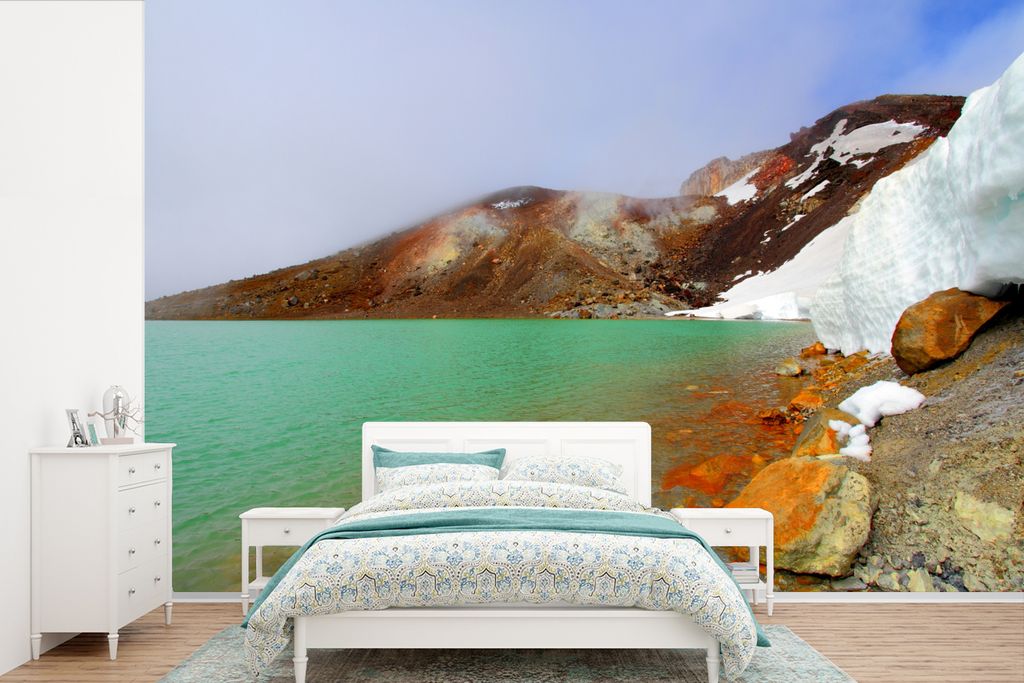 MuchoWow Fototapete für Wohnzimmer oder Schlafzimmer Wandtapete Vinyl Motivtapete Grüner See im Tongariro-Nationalpark in Ozeanien - 390x260 cm...