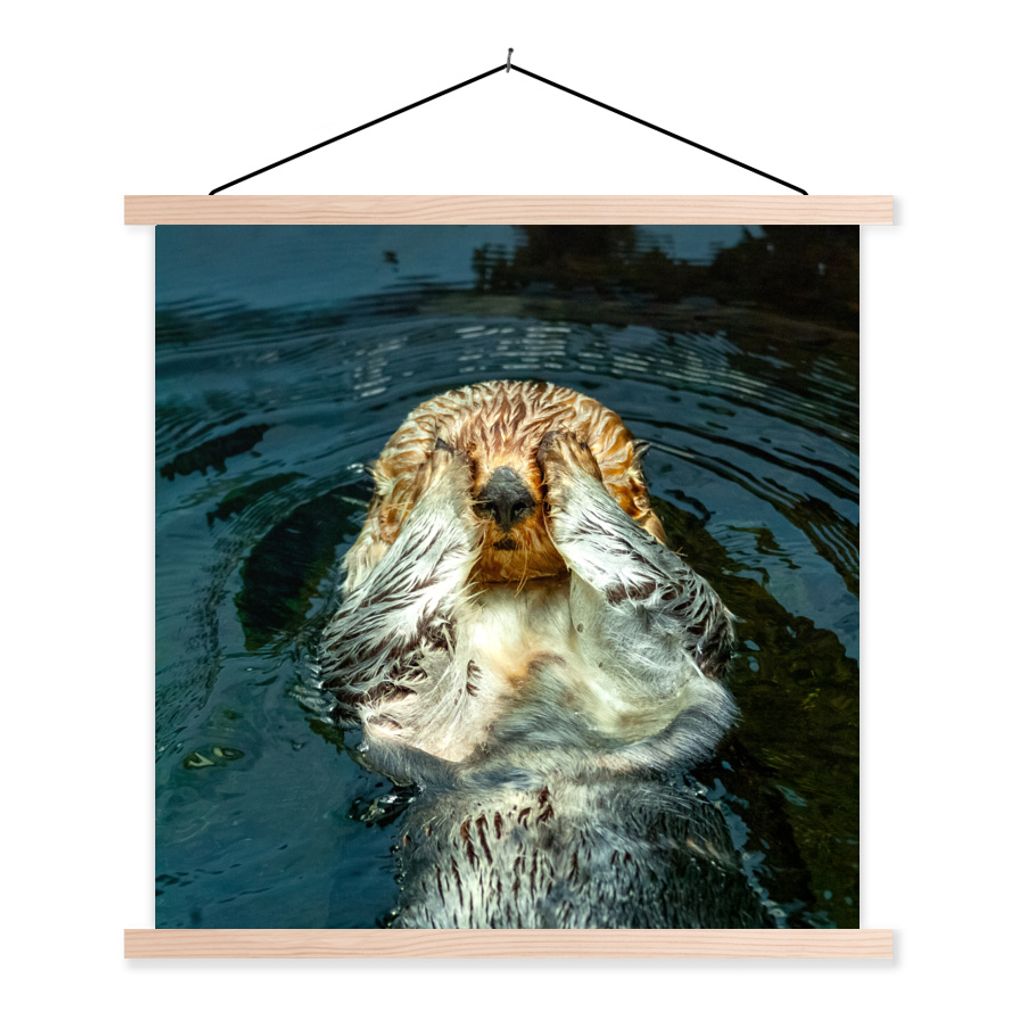 MuchoWow Textilposter Otter im Wasser 120x120 cm mit holzfarbenen Rahmen - Textil-Poster