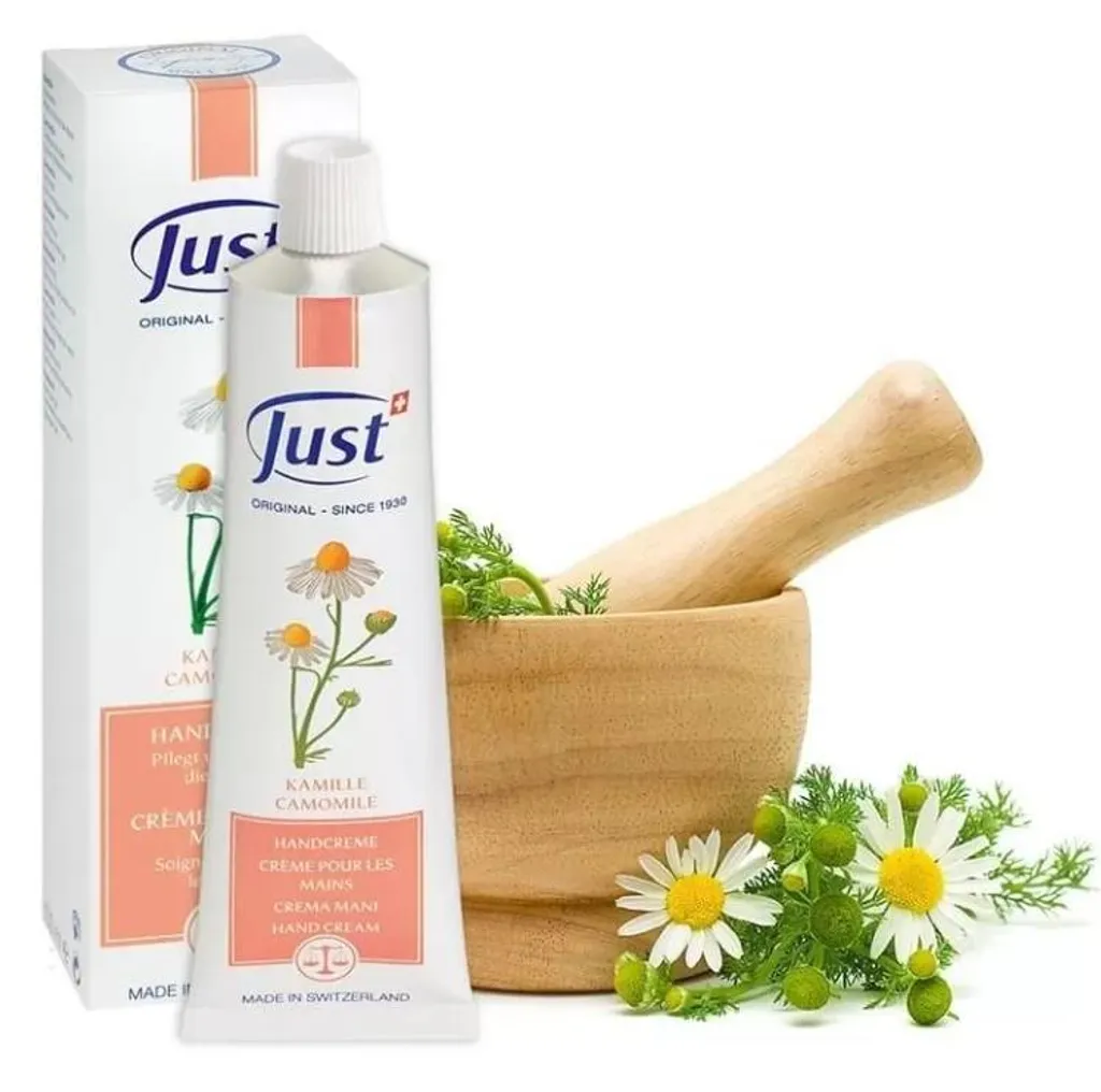 Crema Mani Delicata alla Camomilla 100ml - Protezione per tutta la Famiglia