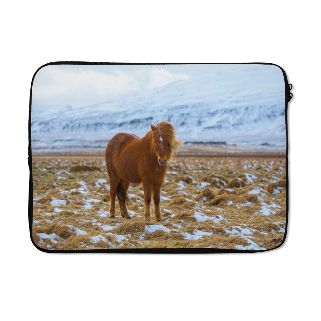 MuchoWow Laptop Hülle 13 Zoll Porträt eines Islandpferdes im Winter Laptoptasche - Laptophülle - Sleeve - Rundumschutz