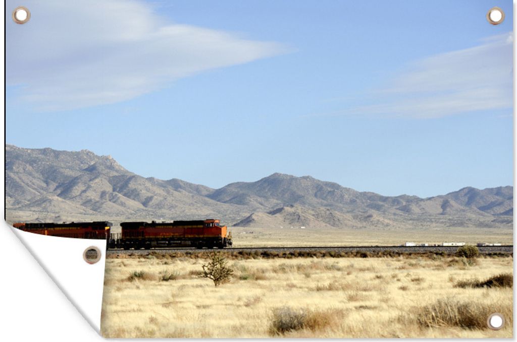 MuchoWow 60x40 cm Outdoor-Poster Gartendeko Sichtschutz Garten Poster für den Garten Ein roter Zug in der Wüste