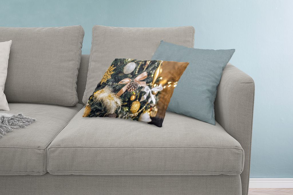 MuchoWow Zierkissen Sofakissen Wohnzimmer Dekokissen 60x40 cm Eine Nahaufnahme von Weihnachtsbaumschmuck - Kopfkissen - Polster mit Foto