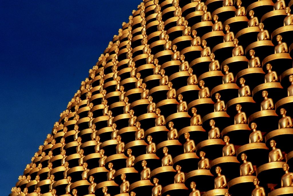 hansepuzzle 57125 - Dhammakaya-Pagode Puzzle, 2000 Teile, Religion, 90,0 x 60,0cm mit hochwertiger Aufbewahrung, Kartonbox & Beutel