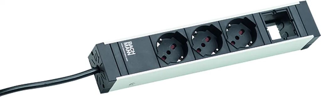 Bloc multiprise Bachmann Universal 3xP40 1xCM avec câble Italie 3,0m