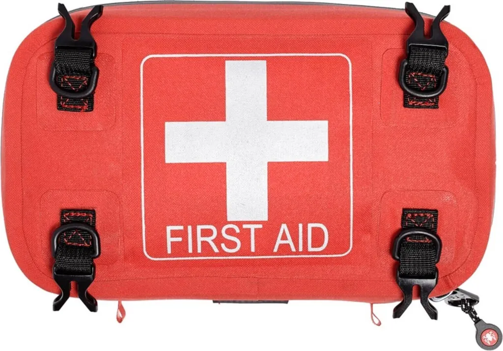 Gardez vos soins au sec avec le sac de premiers secours étanche Dryaid
