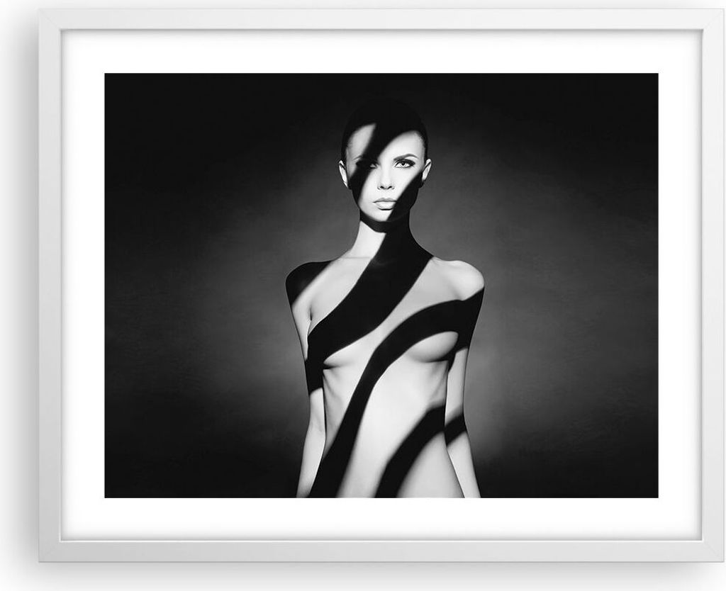 Gerahmtes Poster - Weißer Rahmen - Nackt Frau Fotografie - 50x40 cm - Wand Bild - Wanddeko - Wandbilder - Kunstposter - Wandposter - Bilderrahmen ...