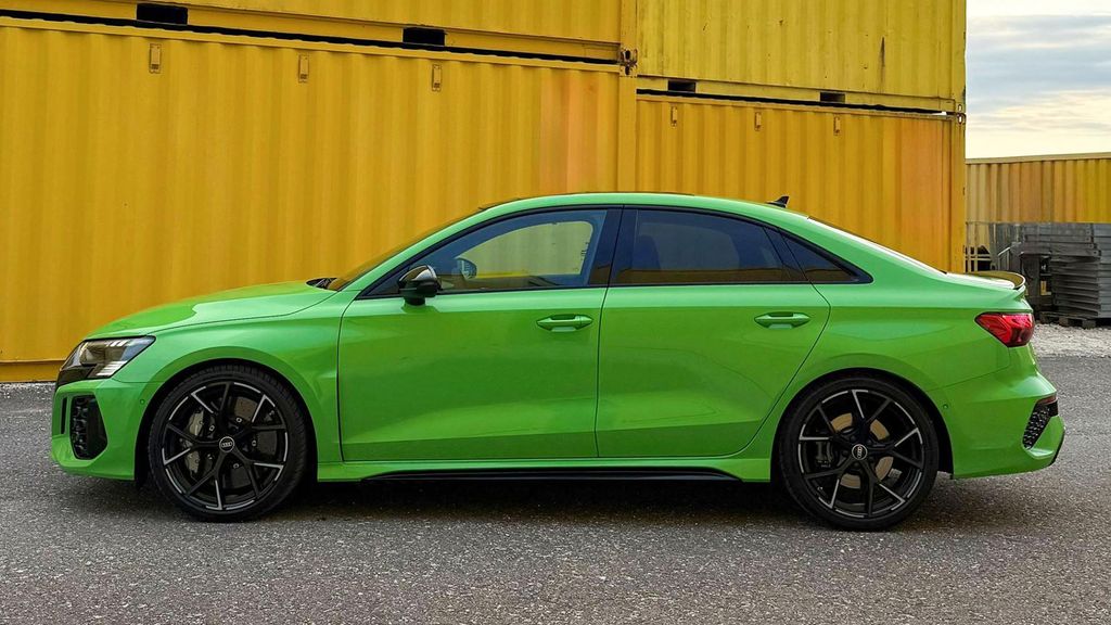 Jochen Schweizer Audi RS3 mieten Langenau (1 Tag); Erlebnis verschenken oder selbst erleben; Gutschein gültig für 1 Person