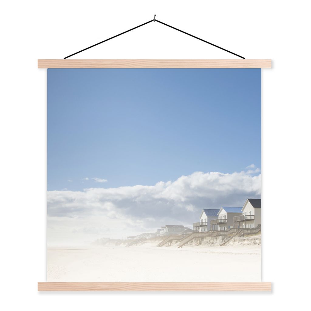MuchoWow Textilposter Strandhäuser in den Dünen von Surf City 120x120 cm mit holzfarbenen Rahmen - Textil-Poster