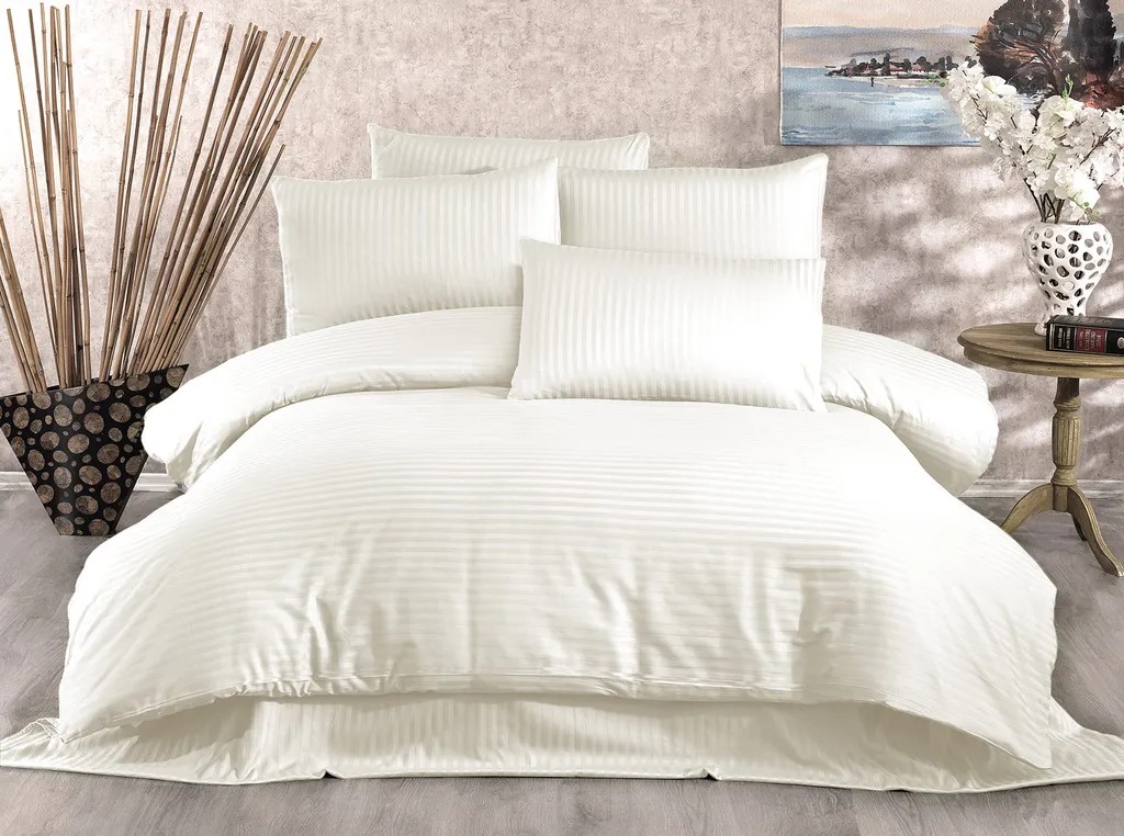 Set Copripiumino Lilyum Crema L'Essentiel: Eleganza in Cotone Sateen
