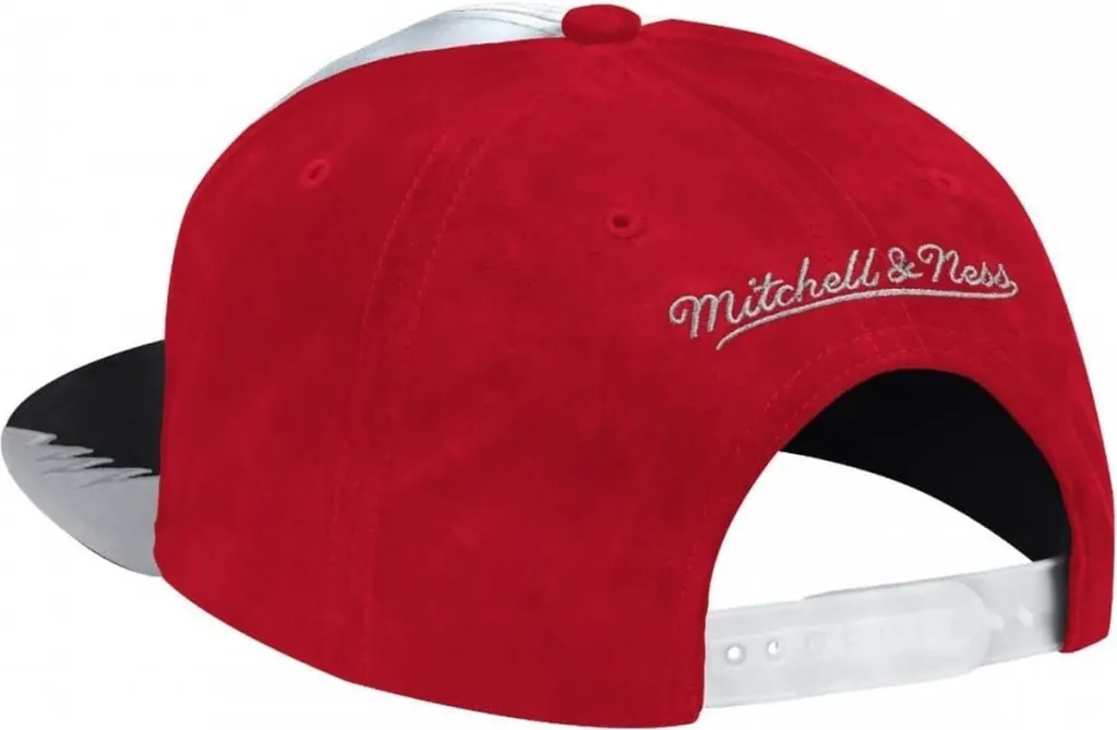 Casquette Réglable Mitchell & Ness HHSS1102 : Fini les Problèmes de Taille
