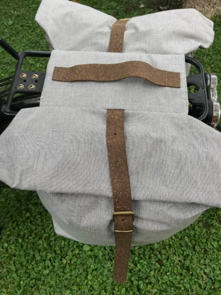 Double Sacoche Vélo Grise GIOBAG Imperméable et Fixation Rapide - 4